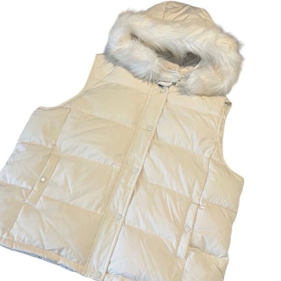 GAP Ivory Full Zip and Snap Faux Fur Trimmed Hooded Puffer Vest Size XL - Picture 1 of 13